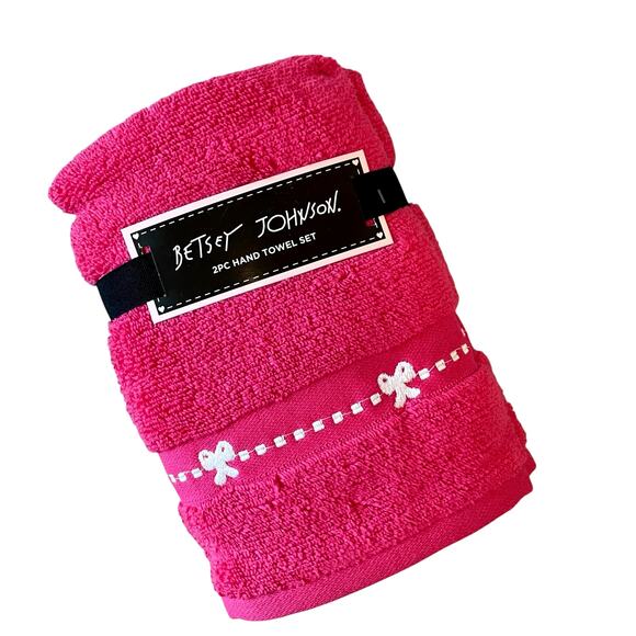 2pc Betsey Johnson Hand Towels 16x26 Hot Pink White Coquette Bow 100% Cotton New - Picture 2 of 11